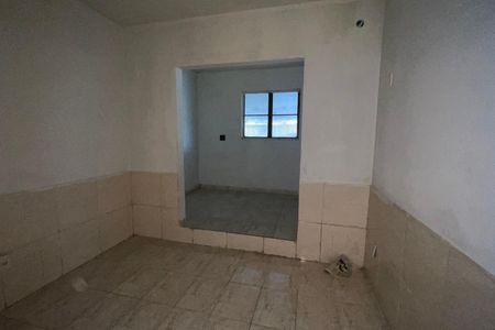 Casa para alugar com 70m², 2 quartos e 1 vaga Casa para alugar com 70m², 2 quartos e 1 vagaQuarto