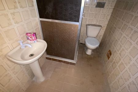 Casa para alugar com 70m², 2 quartos e 1 vaga Casa para alugar com 70m², 2 quartos e 1 vagaBanheiro