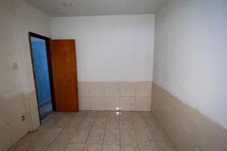 Casa para alugar com 70m², 2 quartos e 1 vaga Casa para alugar com 70m², 2 quartos e 1 vagaQuarto