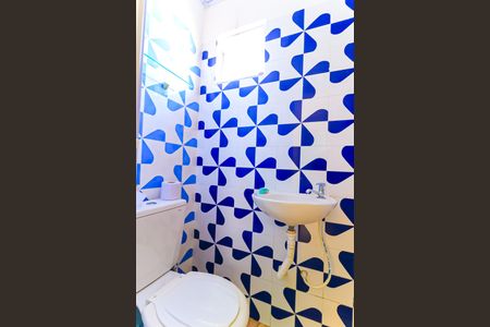 Casa para alugar com 80m², 2 quartos e 1 vaga Casa para alugar com 80m², 2 quartos e 1 vagaBanheiro