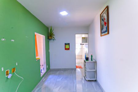 Sala de casa para alugar com 2 quartos, 80m² em Higienópolis, Rio de Janeiro