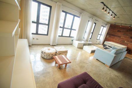 Apartamento para alugar com 70m², 1 quarto e 1 vaga