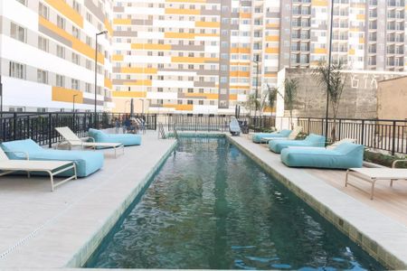 Studio para alugar com 39m², 1 quarto e sem vaga Studio para alugar com 39m², 1 quarto e sem vagaÁrea comum - Piscina