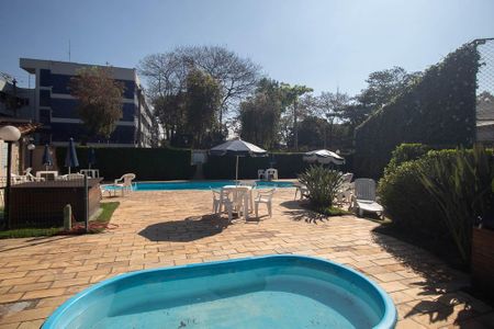 Apartamento à venda com 65m², 2 quartos e 1 vagaÁrea comum - Piscina