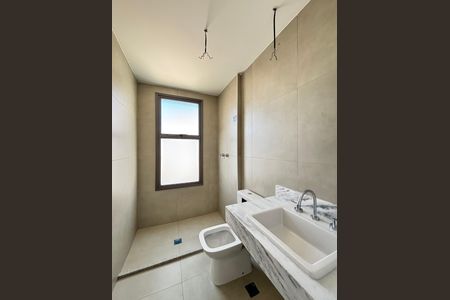 Apartamento à venda com 84m², 2 quartos e 2 vagas Apartamento à venda com 84m², 2 quartos e 2 vagasBanheiro da Suíte 2
