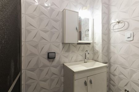 Apartamento para alugar com 42m², 2 quartos e sem vagaBanheiro 