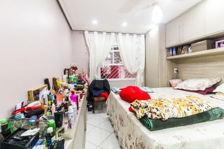Casa à venda com 300m², 3 quartos e 6 vagasSuíte 2