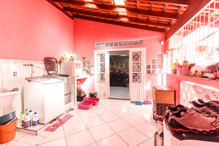 Casa à venda com 300m², 3 quartos e 6 vagasÁrea de Serviço