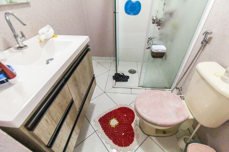 Casa à venda com 300m², 3 quartos e 6 vagasBanheiro da Suíte 2
