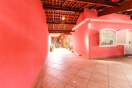 Casa à venda com 300m², 3 quartos e 6 vagasGaragem
