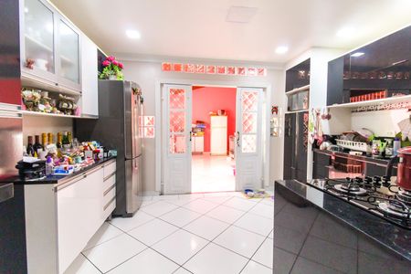 Casa à venda com 300m², 3 quartos e 6 vagasCopa e Cozinha