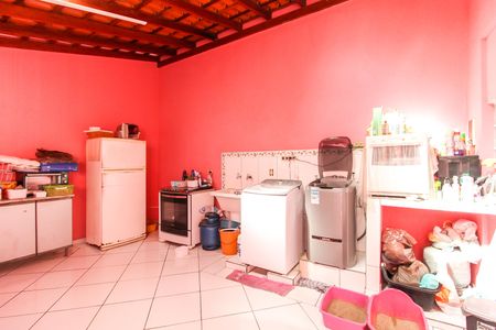Casa à venda com 300m², 3 quartos e 6 vagasÁrea de Serviço