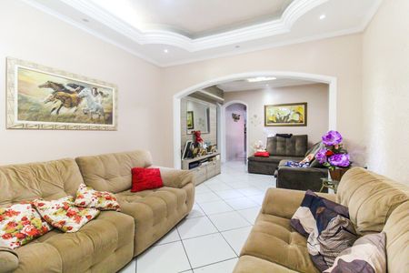 Casa à venda com 300m², 3 quartos e 6 vagasSala