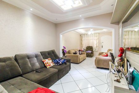 Sala de estar de casa para alugar com 3 quartos, 300m² em Jardim Soares, São Paulo