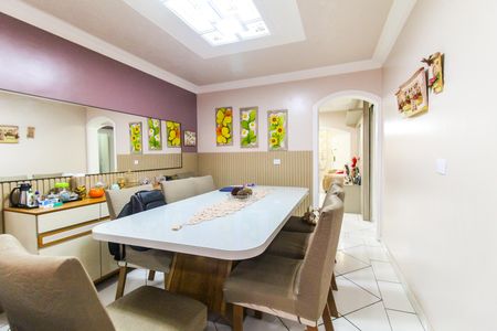 Casa à venda com 300m², 3 quartos e 6 vagasCopa e Cozinha