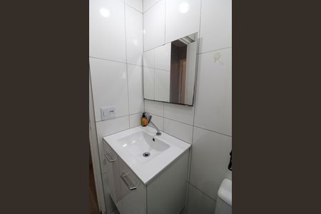 Banheiro de apartamento para alugar com 2 quartos, 50m² em Jardim das Vertentes, São Paulo