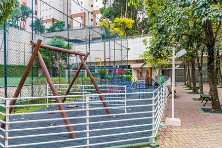 Apartamento para alugar com 50m², 2 quartos e 1 vaga Apartamento para alugar com 50m², 2 quartos e 1 vagaÁrea comum - Playground