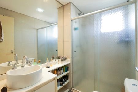 Apartamento à venda com 110m², 3 quartos e 2 vagas Apartamento à venda com 110m², 3 quartos e 2 vagasBanheiro da Suíte