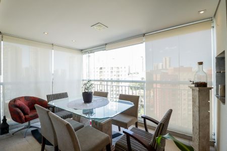 Apartamento à venda com 110m², 3 quartos e 2 vagas Apartamento à venda com 110m², 3 quartos e 2 vagasVaranda gourmet