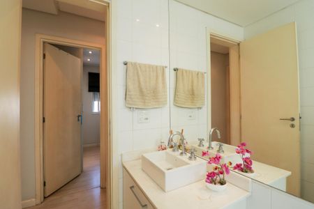 Apartamento à venda com 110m², 3 quartos e 2 vagas Apartamento à venda com 110m², 3 quartos e 2 vagasBanheiro Social