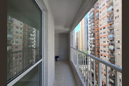Apartamento para alugar com 44m², 2 quartos e 1 vaga Apartamento para alugar com 44m², 2 quartos e 1 vagaVaranda da Sala