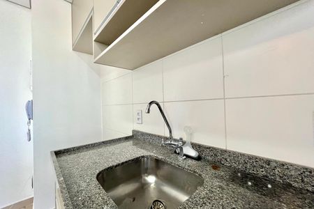 Apartamento para alugar com 55m², 2 quartos e 2 vagas Apartamento para alugar com 55m², 2 quartos e 2 vagasCozinha