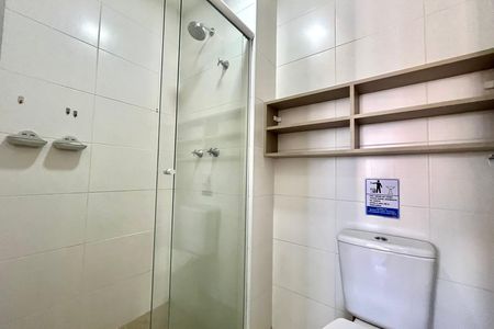 Apartamento para alugar com 55m², 2 quartos e 2 vagas Apartamento para alugar com 55m², 2 quartos e 2 vagasBanheiro