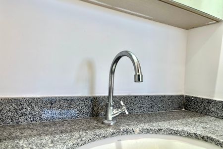 Apartamento para alugar com 55m², 2 quartos e 2 vagas Apartamento para alugar com 55m², 2 quartos e 2 vagasBanheiro
