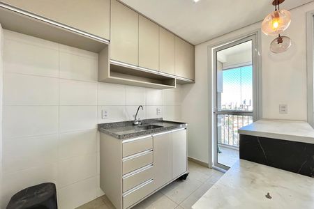 Apartamento para alugar com 55m², 2 quartos e 2 vagas Apartamento para alugar com 55m², 2 quartos e 2 vagasCozinha