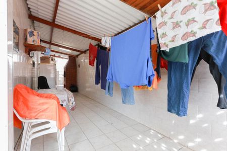 Casa à venda com 190m², 3 quartos e 1 vaga Casa à venda com 190m², 3 quartos e 1 vagaQuintal e área de lazer