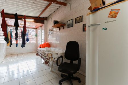 Casa à venda com 190m², 3 quartos e 1 vaga Casa à venda com 190m², 3 quartos e 1 vagaQuintal e área de lazer