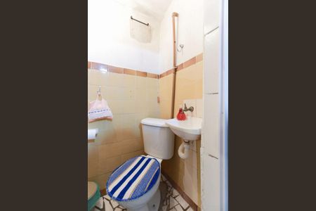 Casa à venda com 190m², 3 quartos e 1 vaga Casa à venda com 190m², 3 quartos e 1 vagaLavabo de serviço