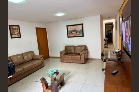 Casa à venda com 3 quartos, 109m² em Ana Lúcia, Belo Horizonte