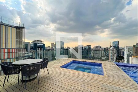 Apartamento para alugar com 90m², 1 quarto e 2 vagas Apartamento para alugar com 90m², 1 quarto e 2 vagasÁrea comum - Piscina
