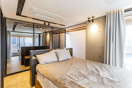Quarto Suíte de apartamento para alugar com 1 quarto, 90m² em Vila Nova Conceição, São Paulo