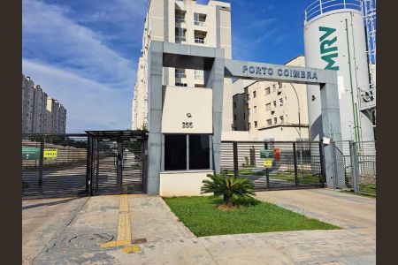 Apartamento para alugar com 44m², 2 quartos e 1 vagaFachada e Portaria