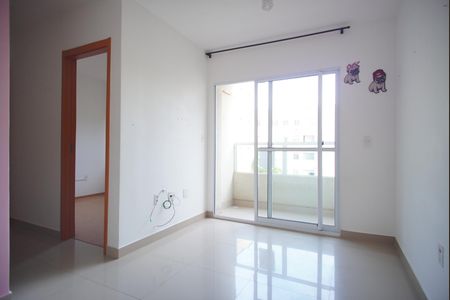 Sala de apartamento para alugar com 2 quartos, 44m² em Costa E Silva, Porto Alegre