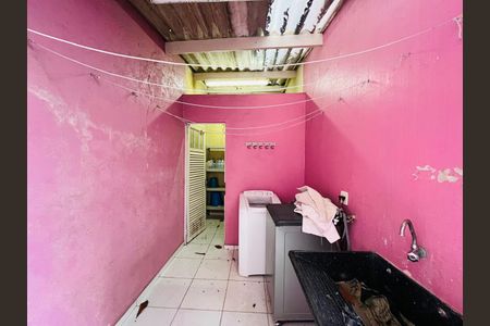 Área de serviço de casa à venda com 4 quartos, 410m² em Penha de França, São Paulo