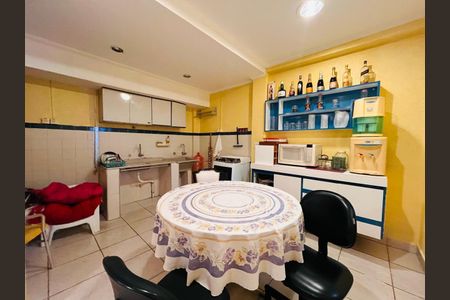 Cozinha de casa à venda com 4 quartos, 410m² em Penha de França, São Paulo