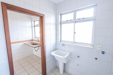 Apartamento para alugar com 116m², 3 quartos e 1 vagaarea de serviço