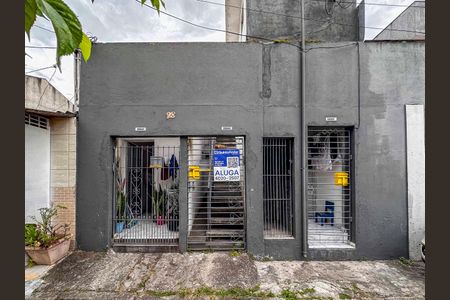 Studio para alugar com 35m², 1 quarto e sem vaga Studio para alugar com 35m², 1 quarto e sem vagaFachada