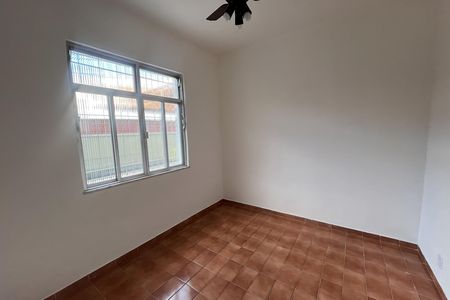 Quarto 1 de casa para alugar com 2 quartos, 80m² em Ramos, Rio de Janeiro