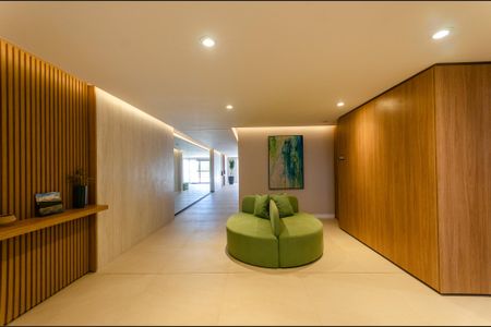 Apartamento para alugar com 242m², 4 quartos e 2 vagas Apartamento para alugar com 242m², 4 quartos e 2 vagasHall de entrada
