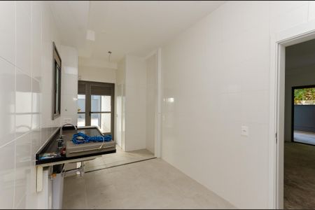 Apartamento para alugar com 242m², 4 quartos e 2 vagas Apartamento para alugar com 242m², 4 quartos e 2 vagasCozinha
