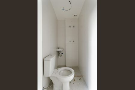 Apartamento para alugar com 242m², 4 quartos e 2 vagas Apartamento para alugar com 242m², 4 quartos e 2 vagasBanheiro 2