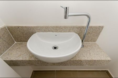 Apartamento para alugar com 242m², 4 quartos e 2 vagas Apartamento para alugar com 242m², 4 quartos e 2 vagasLavabo