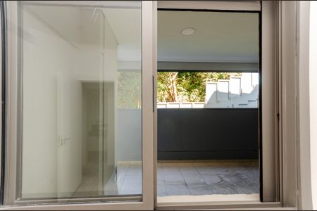 Apartamento para alugar com 242m², 4 quartos e 2 vagas Apartamento para alugar com 242m², 4 quartos e 2 vagasQuarto 1 - Janela