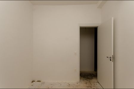 Apartamento à venda com 242m², 4 quartos e 2 vagas Apartamento à venda com 242m², 4 quartos e 2 vagasQuarto 3