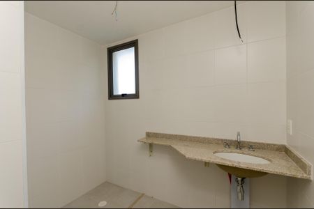 Apartamento à venda com 242m², 4 quartos e 2 vagas Apartamento à venda com 242m², 4 quartos e 2 vagasSuíte - Banheiro