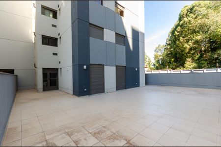 Apartamento à venda com 242m², 4 quartos e 2 vagas Apartamento à venda com 242m², 4 quartos e 2 vagasGarden